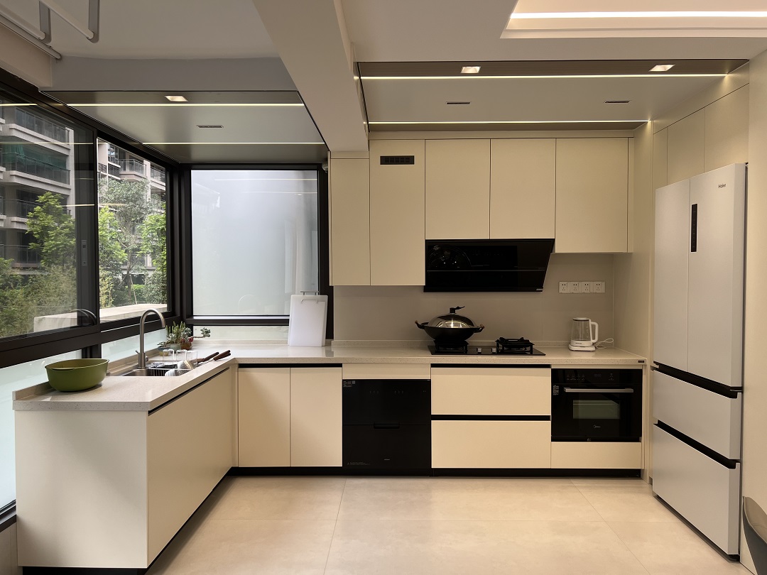 南寧二手房全拆裝修有哪些要注意？現(xiàn)代簡約-廚房